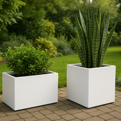 Collection image for: Witte plantenbakken