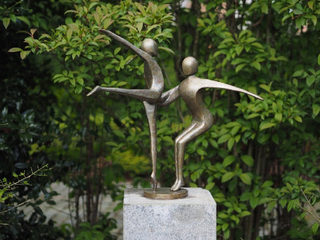 Bronzen beeld Abstract danspaar 57x55x37cm