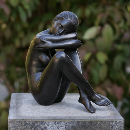 Bronzen beeld Zittend 27x20x17cm