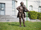 Bronzen beeld Mozart met viool 170x80x70cm