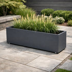 GARDRA Polyester plantenbak met wielen 150x40x40 cm - Zwartgrijs (RAL 7021)