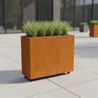 Langwerpige cortenstalen plantenbak met wielen 100x40x80 cm