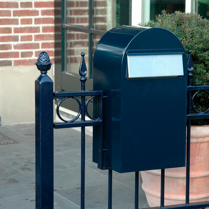 Bobi Grande B RAL 5004 zwartblauw - Doika - Brievenbus - Bobi - 6417237034298 - 01.01.10.11 zwartblauw RAL5004